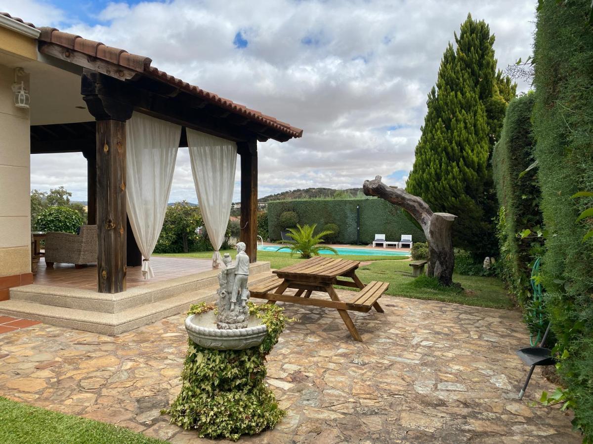 Jardin De La Yedra Guest House Caces Екстериор снимка