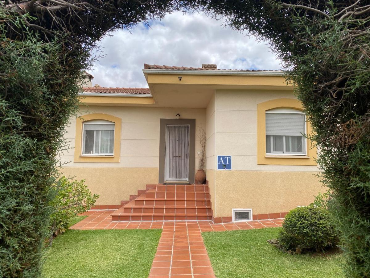 Jardin De La Yedra Guest House Caces Екстериор снимка