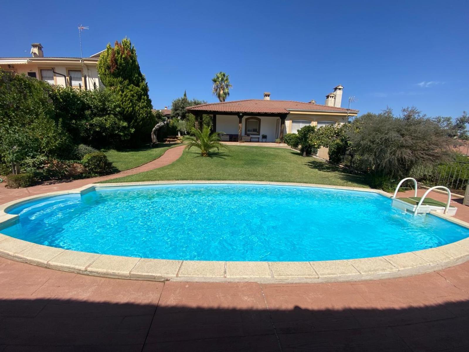 Jardin De La Yedra Guest House Caces Екстериор снимка
