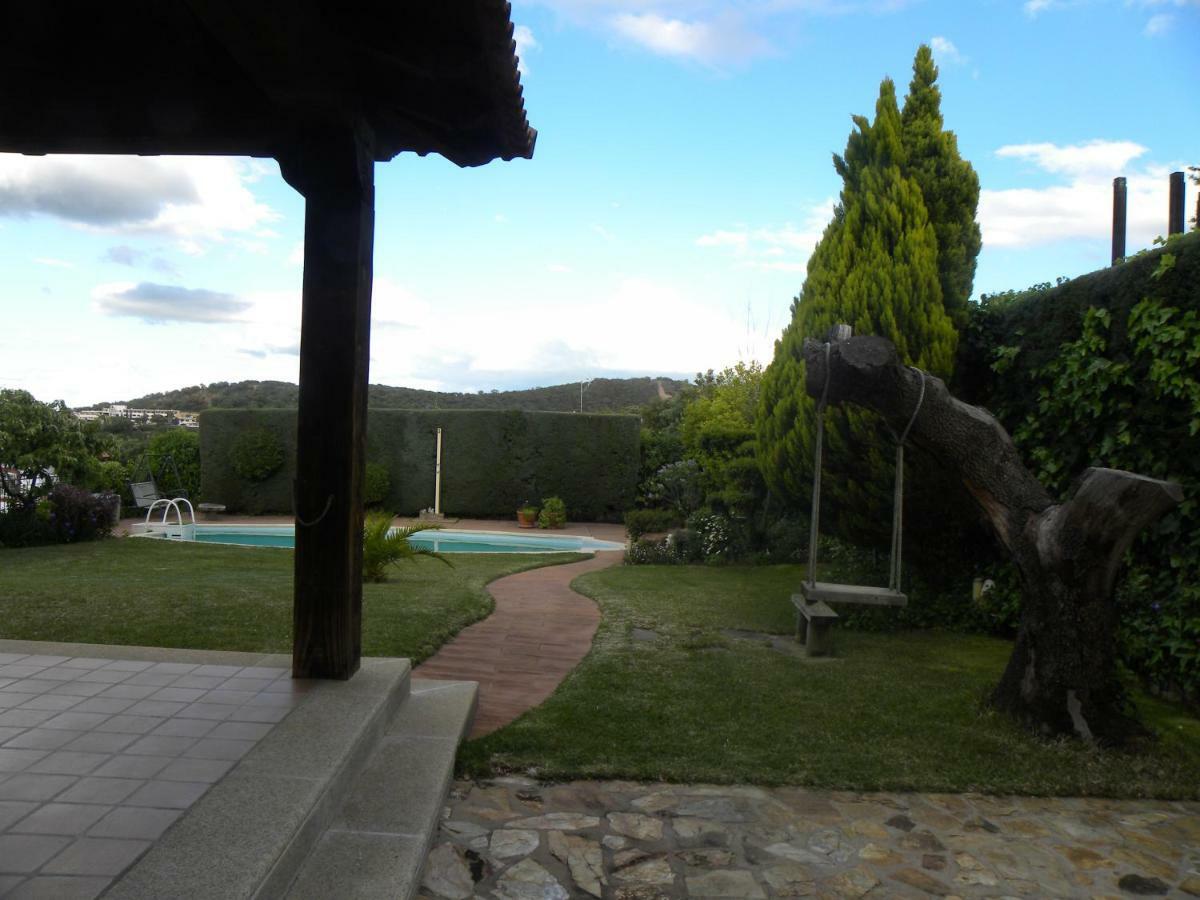 Jardin De La Yedra Guest House Caces Екстериор снимка