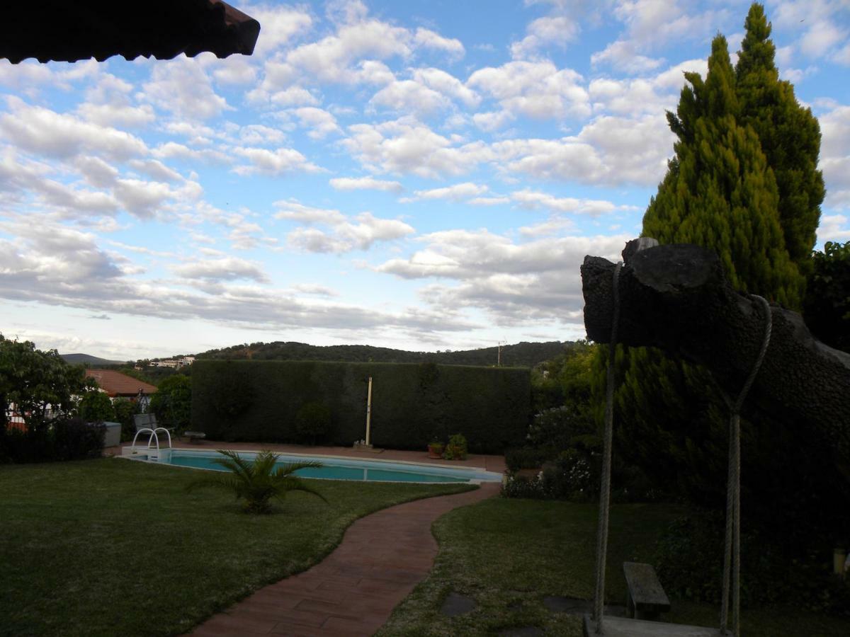 Jardin De La Yedra Guest House Caces Екстериор снимка